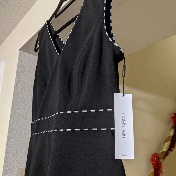 Calvin Klein Sleeveless A-line V-Neck Midi Dress - Picture 8 of 8